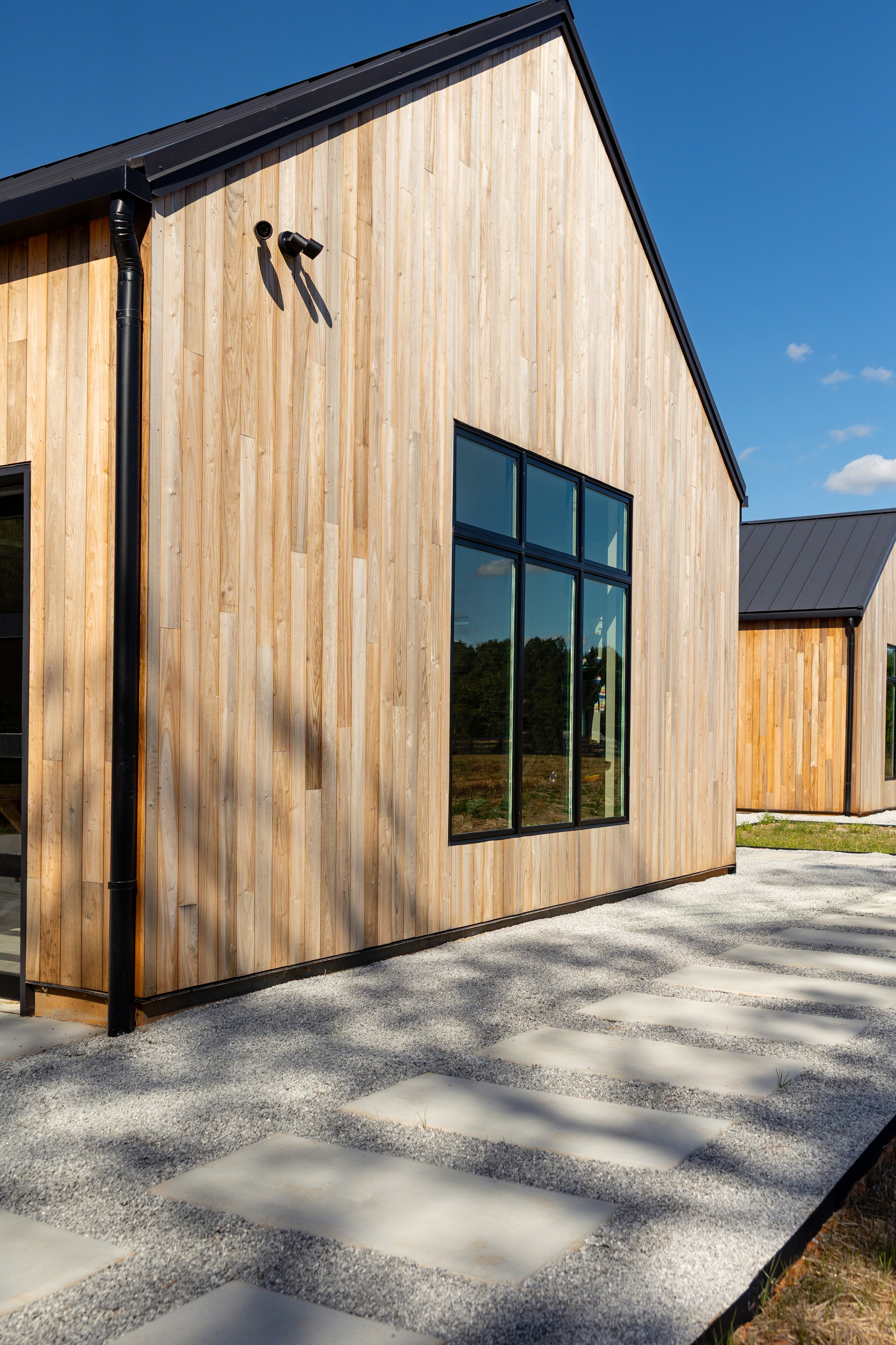 Choosing Exterior Siding: What Architects and Builders Weigh
