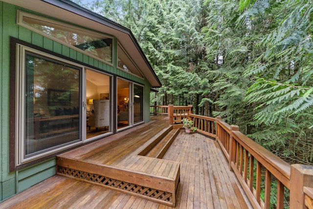 Cedar vs Redwood Deck: Choosing the Best Material for Your Outdoor Space with Westwood Millworks