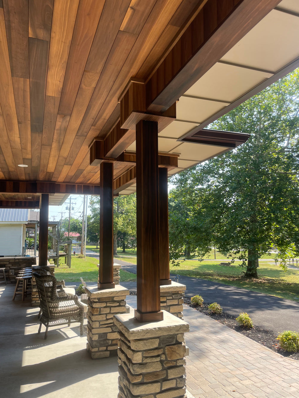 Lakehouse Outdoor Living